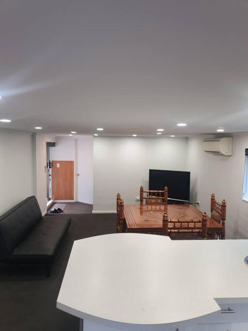 Little Nest In Ngaio Apartment Wellington Exterior photo